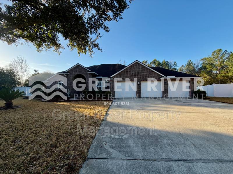 House for rent at 1462 Scenic Oaks Dr, Orange Park, FL 32065