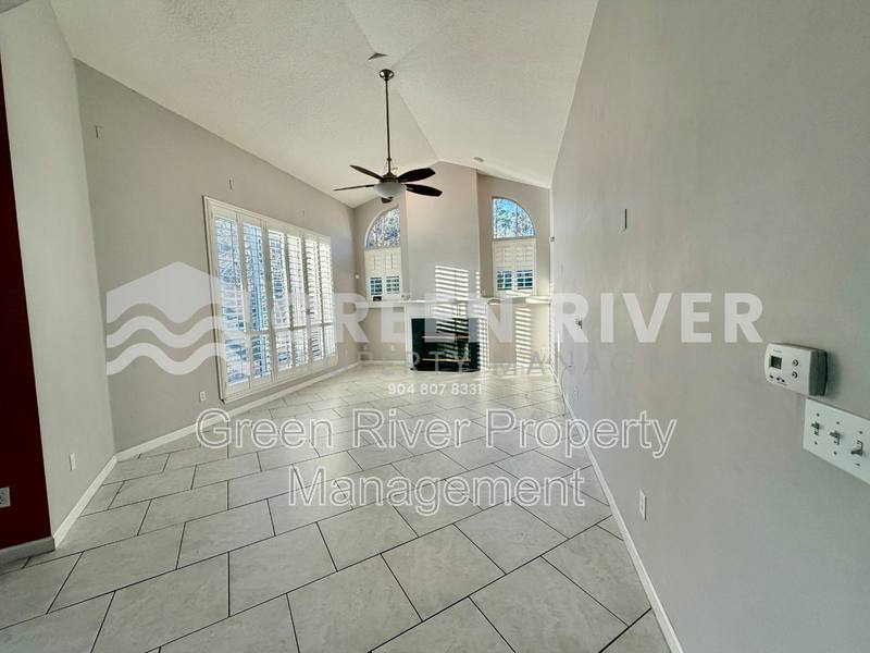 House for rent at 1462 Scenic Oaks Dr, Orange Park, FL 32065