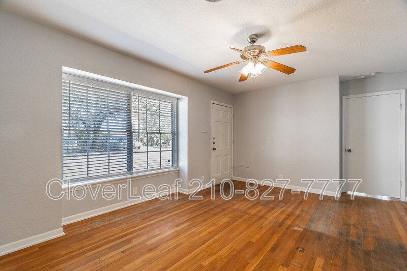 House for rent at 1006 Sumner Dr, San Antonio, TX 78218