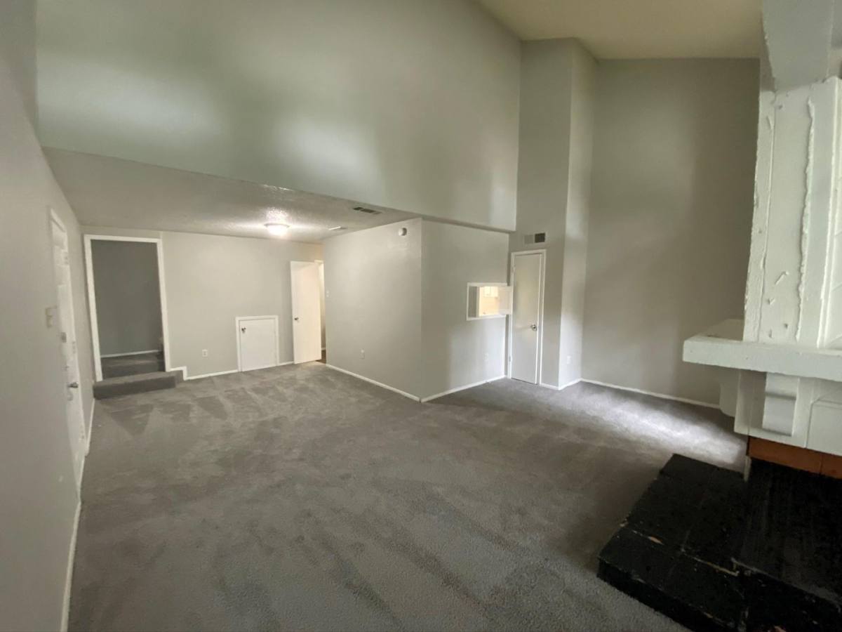 Townhouse for rent at 9696 Walnut St #1502, Dallas, TX 75243