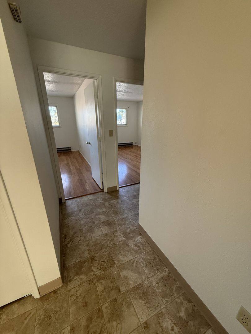 Apartment for rent at 401 Madrona Ave SE, Salem, OR 97302
