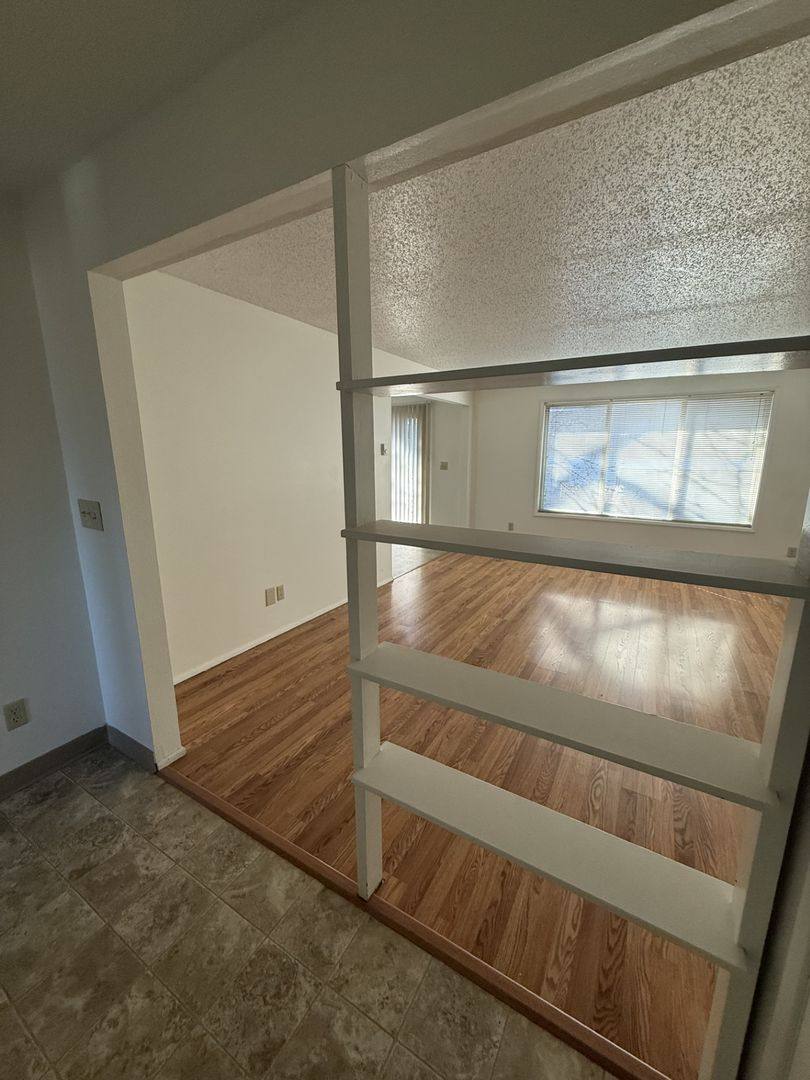 Apartment for rent at 401 Madrona Ave SE, Salem, OR 97302
