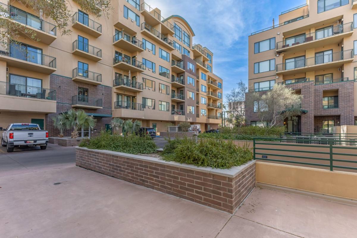 Apartment for rent at 2302 N Central Ave, Phoenix, AZ 85004