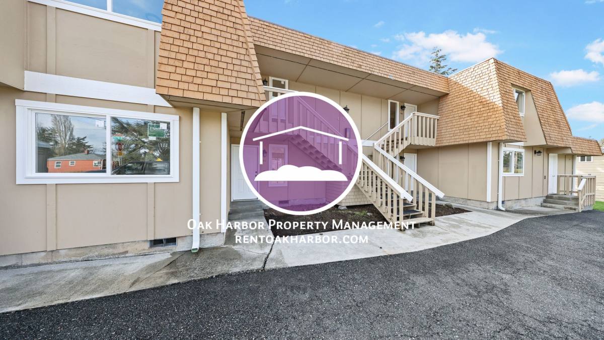 Apartment for rent at 455 SE 8th Ave, Oak Harbor, WA 98277