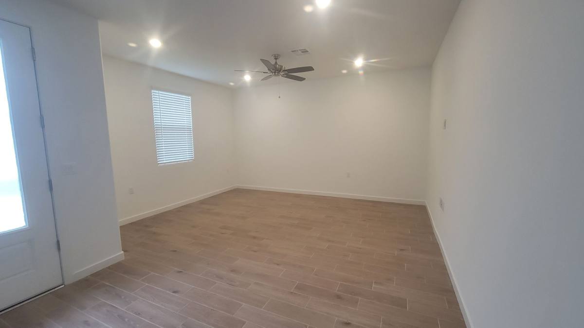 House for rent at 12568 Pensinger Rd, Bakersfield, CA 93311