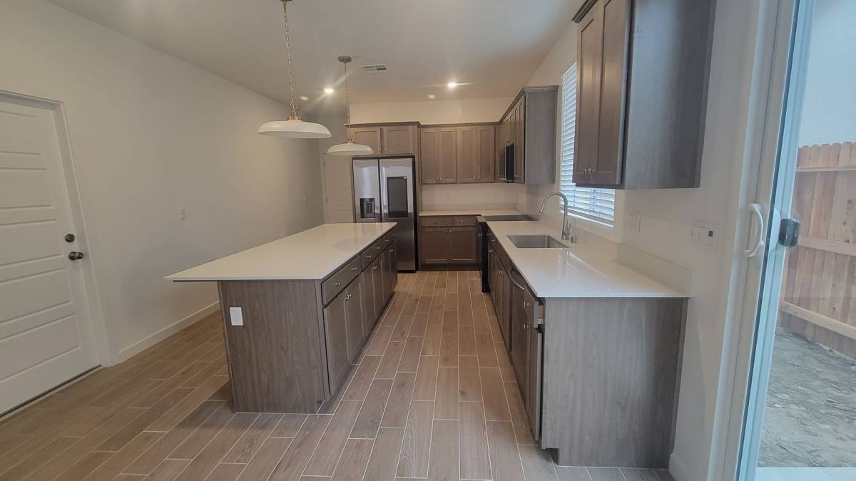 House for rent at 12568 Pensinger Rd, Bakersfield, CA 93311