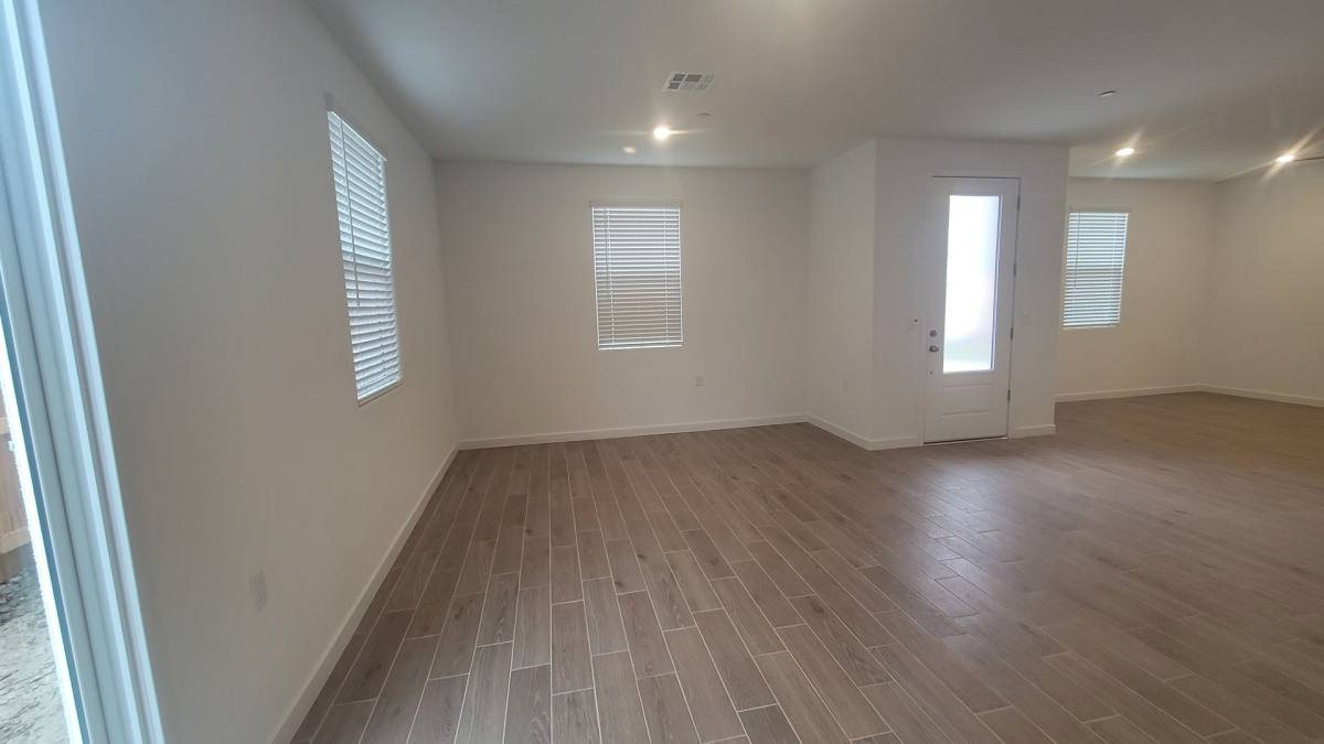 House for rent at 12568 Pensinger Rd, Bakersfield, CA 93311