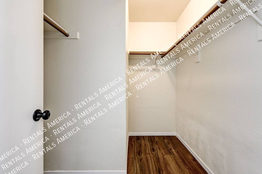 Townhouse for rent at 8144 Autumn Star Ave, Las Vegas, NV 89145