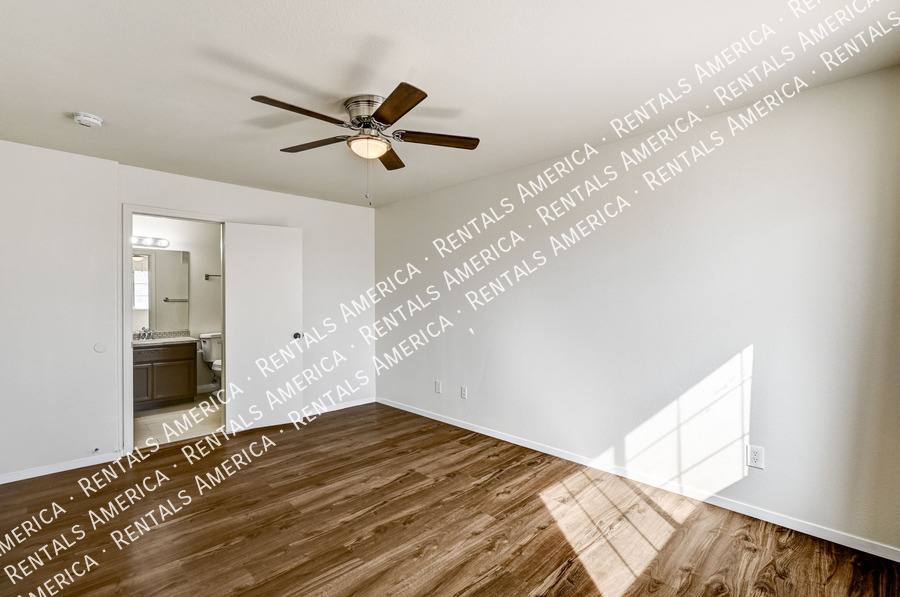 Townhouse for rent at 8144 Autumn Star Ave, Las Vegas, NV 89145