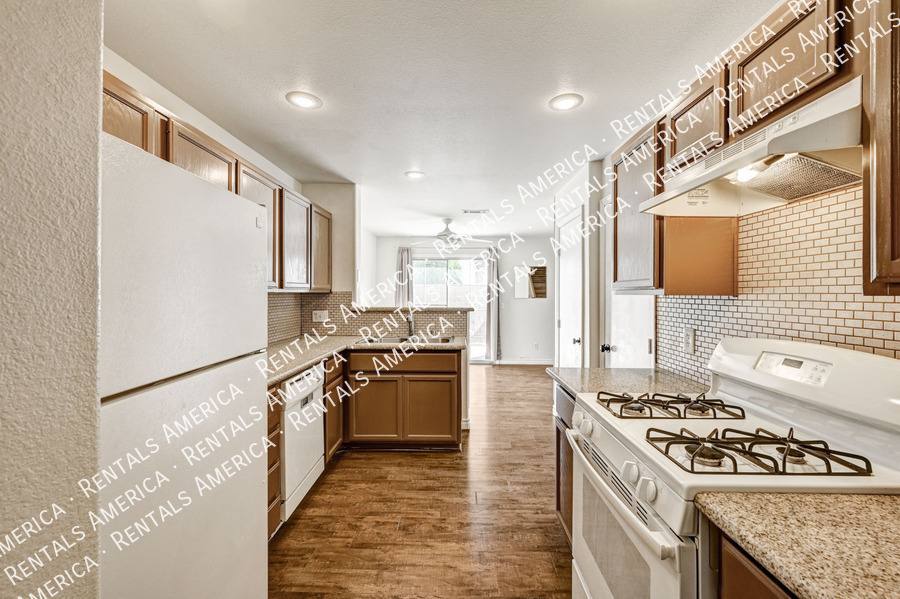 Townhouse for rent at 8144 Autumn Star Ave, Las Vegas, NV 89145