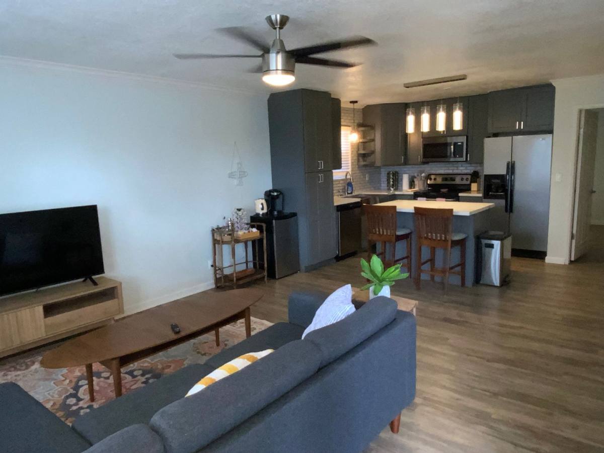 Townhouse for rent at 1085 12th St, Imperial Beach, CA 91932