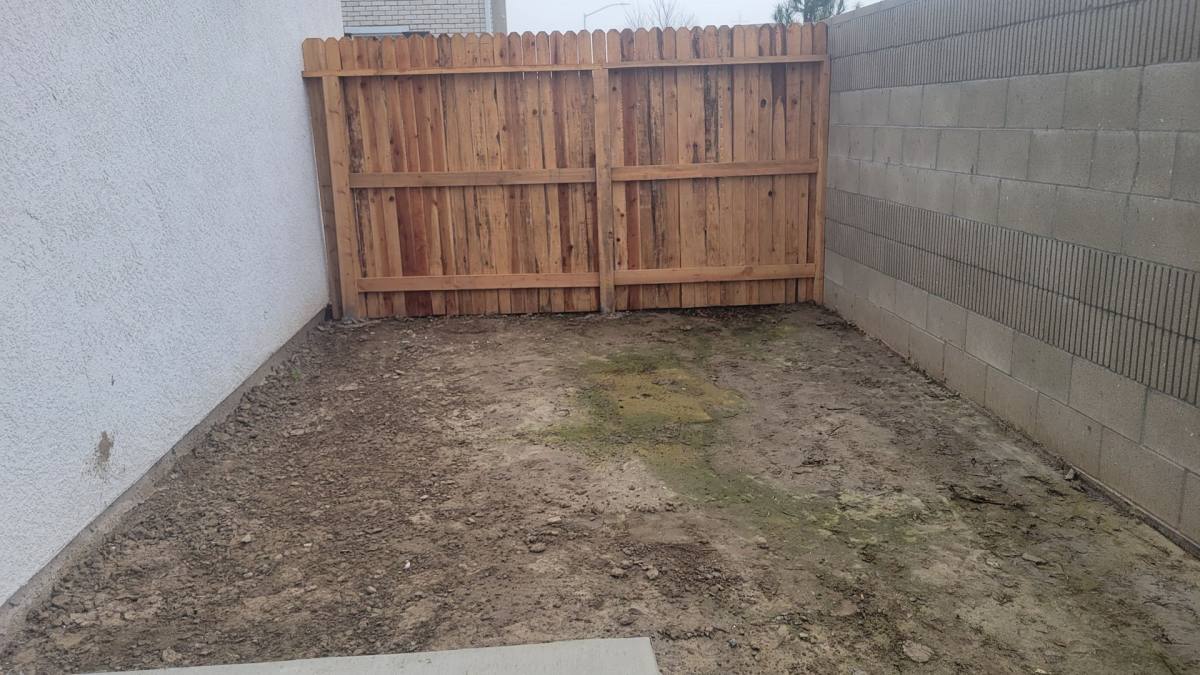 House for rent at 12570 Pensinger Rd, Bakersfield, CA 93311