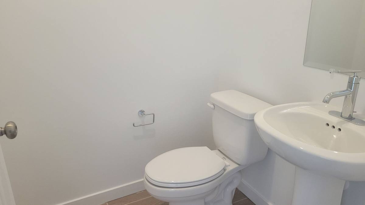 House for rent at 12570 Pensinger Rd, Bakersfield, CA 93311