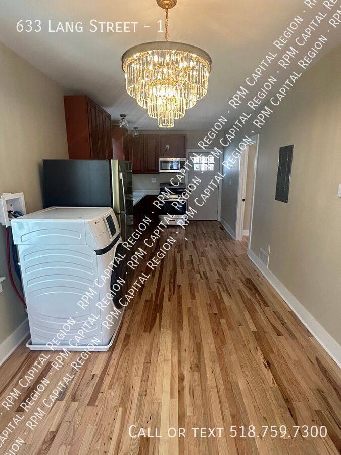 Apartment for rent at 633 Lang St #1, Schenectady, NY 12308
