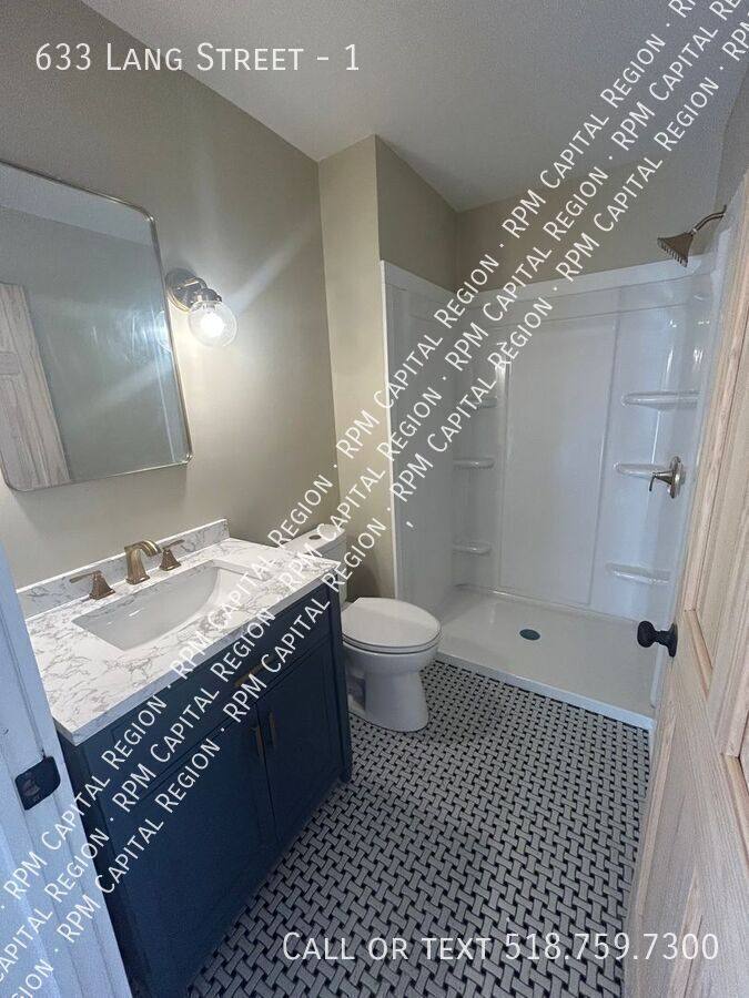 Apartment for rent at 633 Lang St #1, Schenectady, NY 12308
