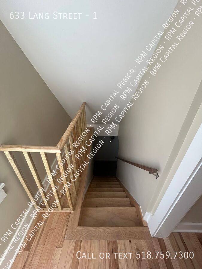 Apartment for rent at 633 Lang St #1, Schenectady, NY 12308