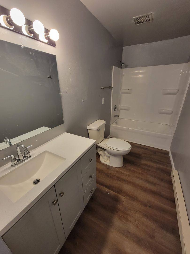 Apartment for rent at 228 W 12th St, Kaukauna, WI 54130
