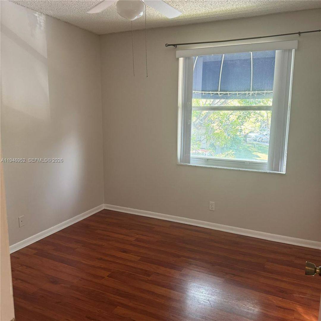 Townhouse for rent at 549 Racquet Club Rd, Fort Lauderdale, FL 33326