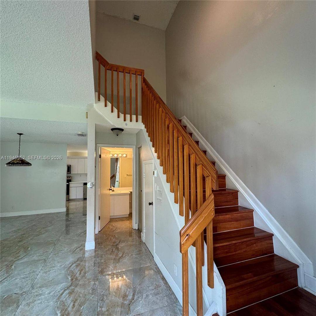 Townhouse for rent at 549 Racquet Club Rd, Fort Lauderdale, FL 33326