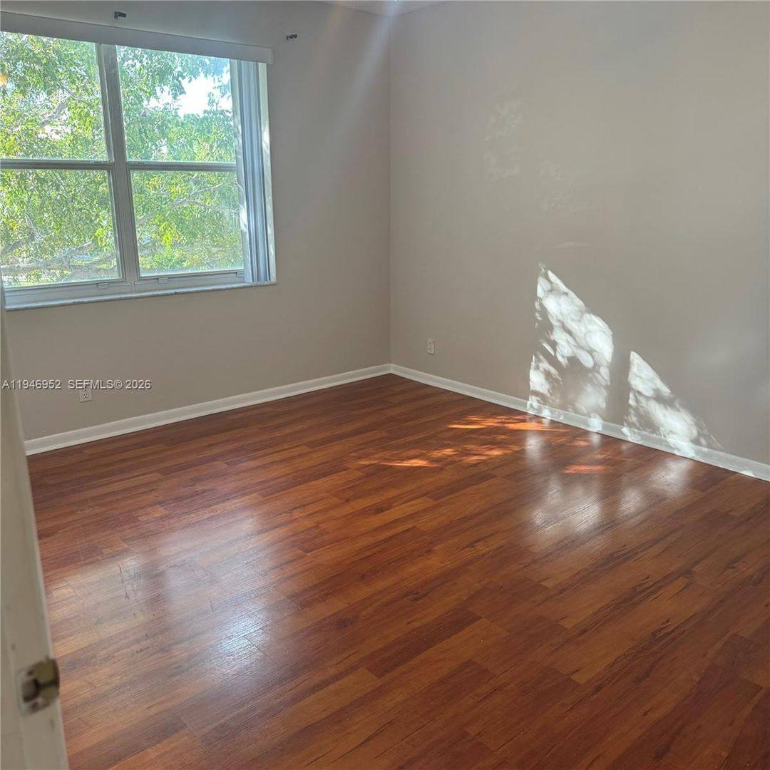 Townhouse for rent at 549 Racquet Club Rd, Fort Lauderdale, FL 33326