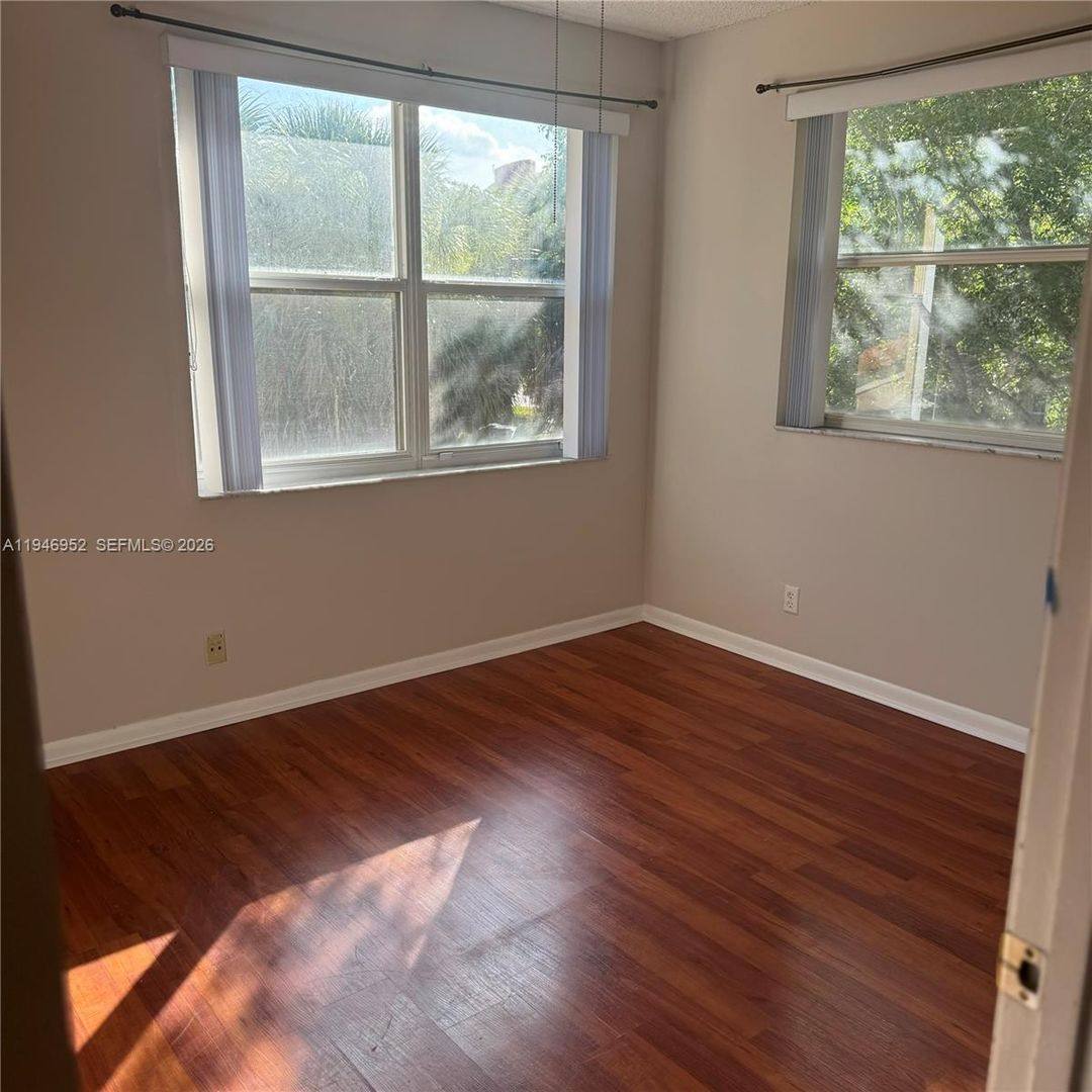 Townhouse for rent at 549 Racquet Club Rd, Fort Lauderdale, FL 33326