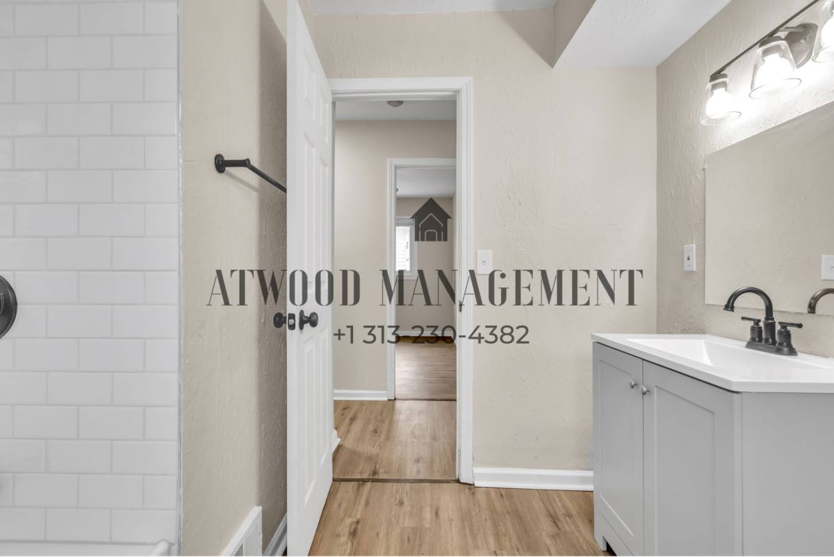House for rent at 19050 W Davison St, Detroit, MI 48223