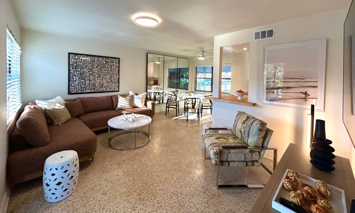 Apartment for rent at 201 Columbia Dr, Tampa, FL 33606