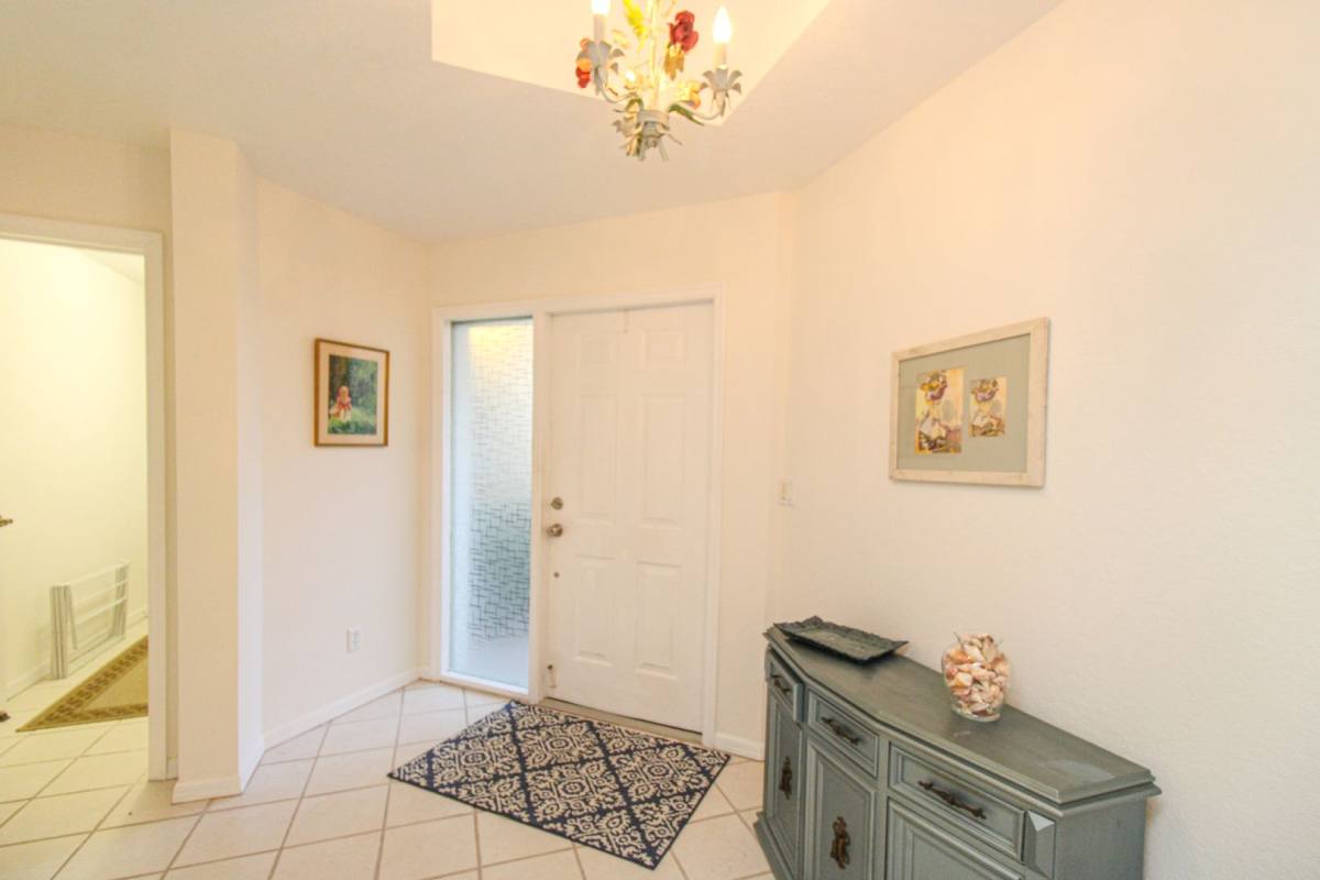 Condo for rent at 5330 Andover Dr, Naples, FL 34110