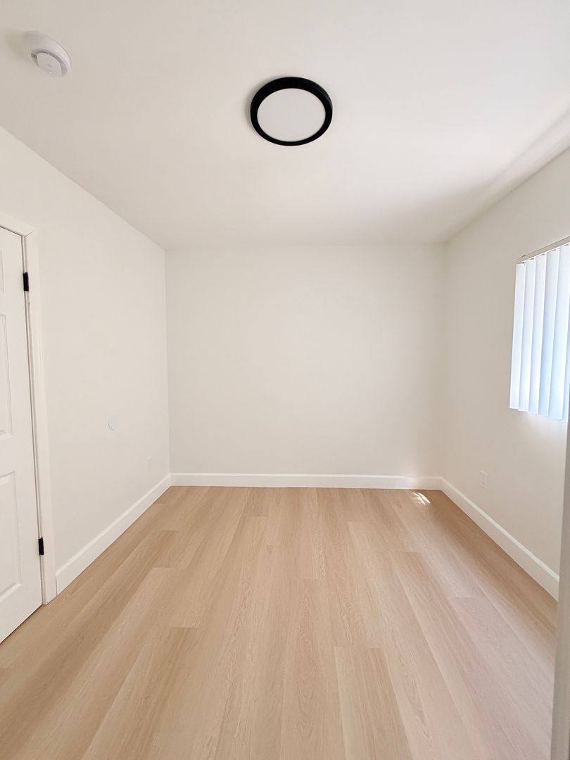 Apartment for rent at 4705 Willow Brook Ave #2, Los Angeles, CA 90029