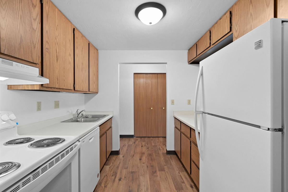 Apartment for rent at 1079 Pilgrim Way, Green Bay, WI 54304