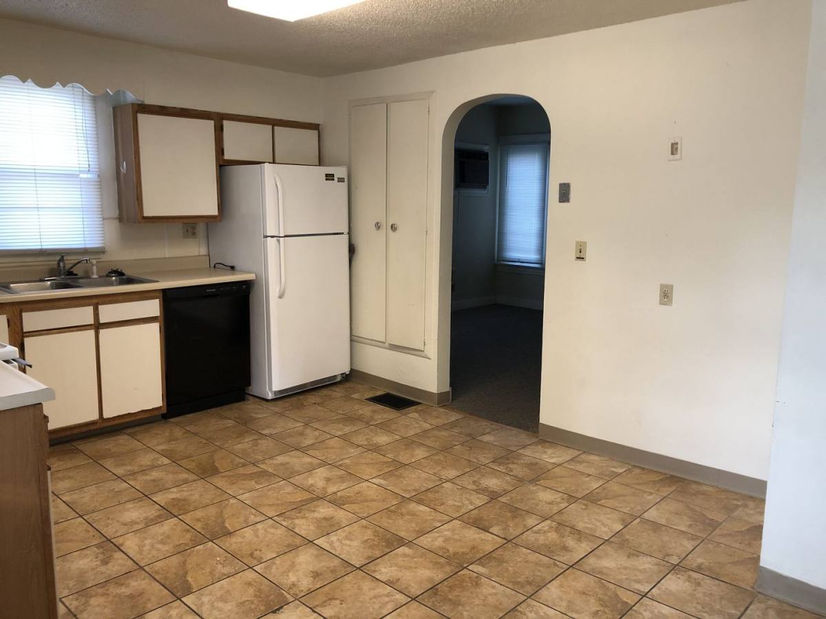 Townhouse for rent at 619 Bowery, Iowa City, IA 52240