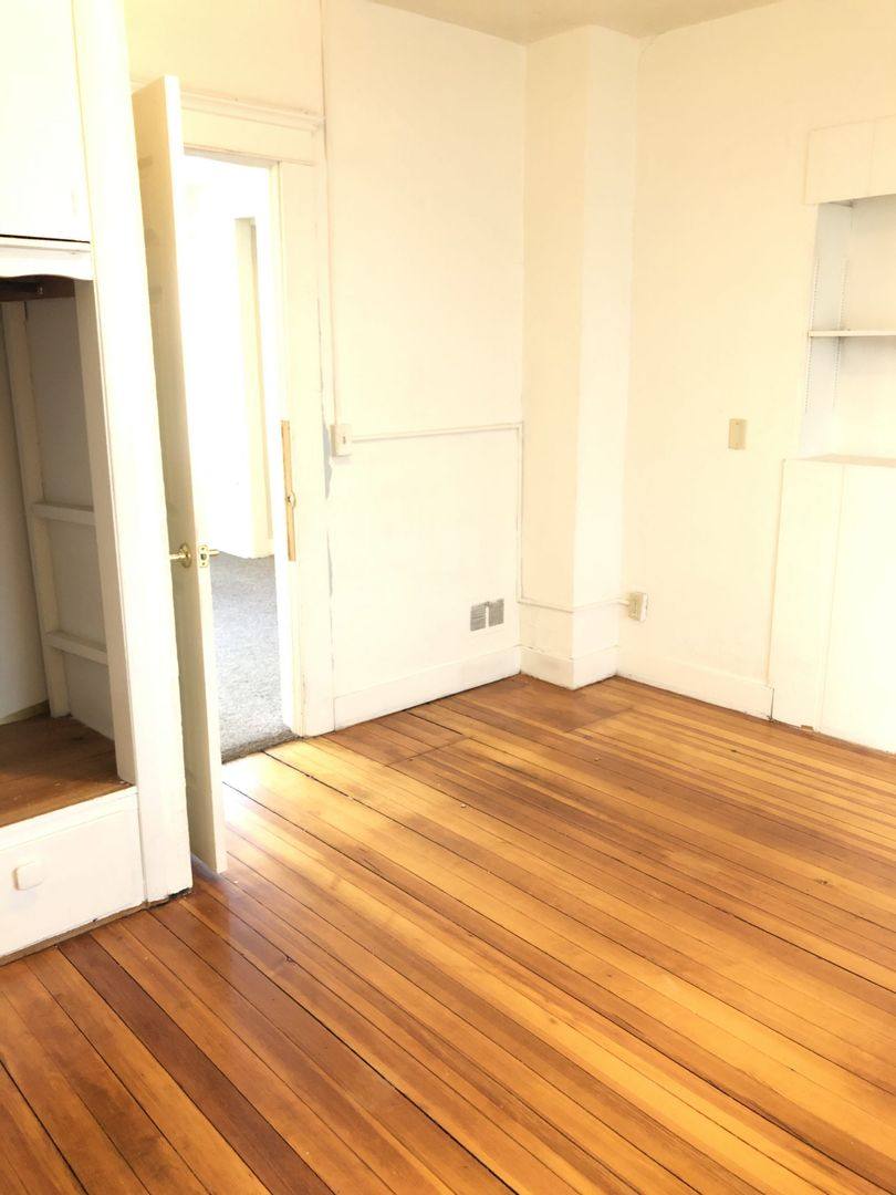 Townhouse for rent at 619 Bowery, Iowa City, IA 52240