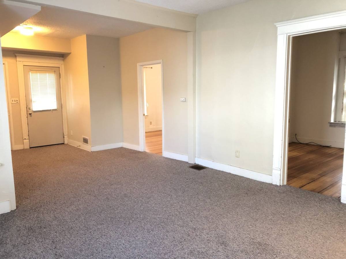 Townhouse for rent at 619 Bowery, Iowa City, IA 52240
