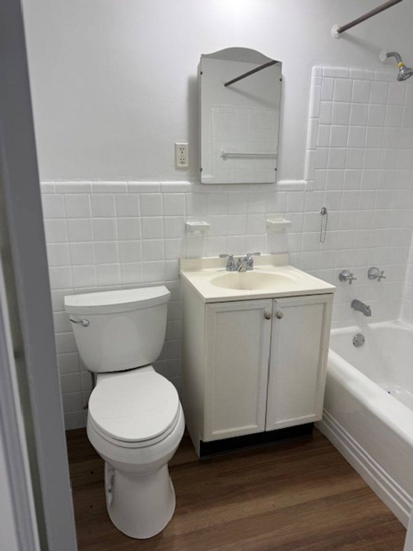 Apartment for rent at 3733 Warrensville Center Rd, Beachwood, OH 44122