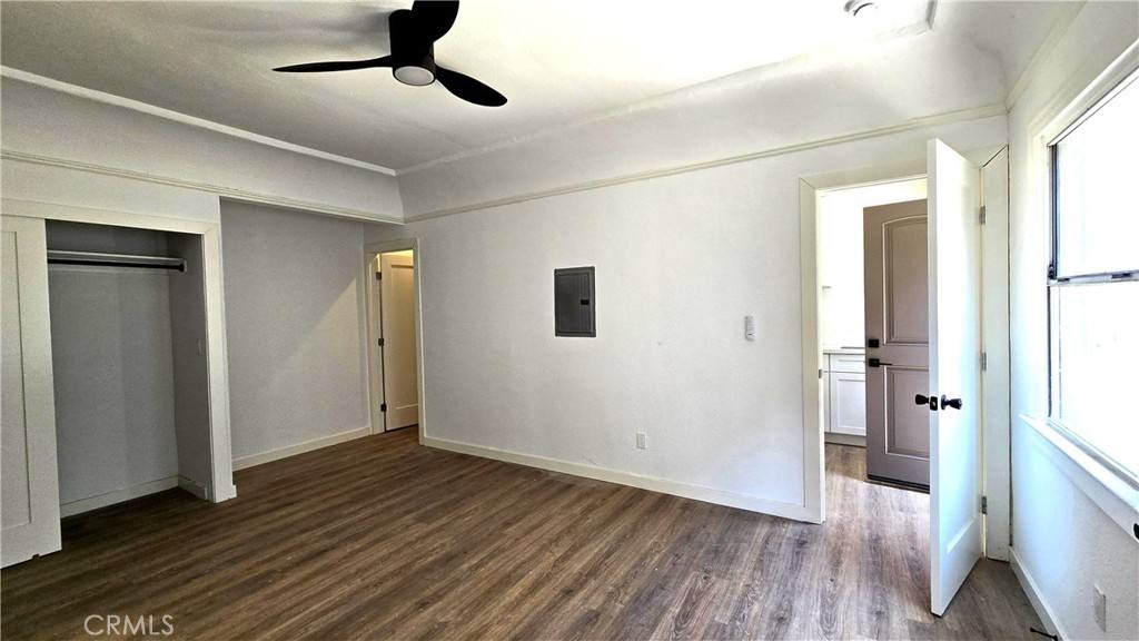 Apartment for rent at 973 N Pk Circle #973-5, Long Beach, CA 90813