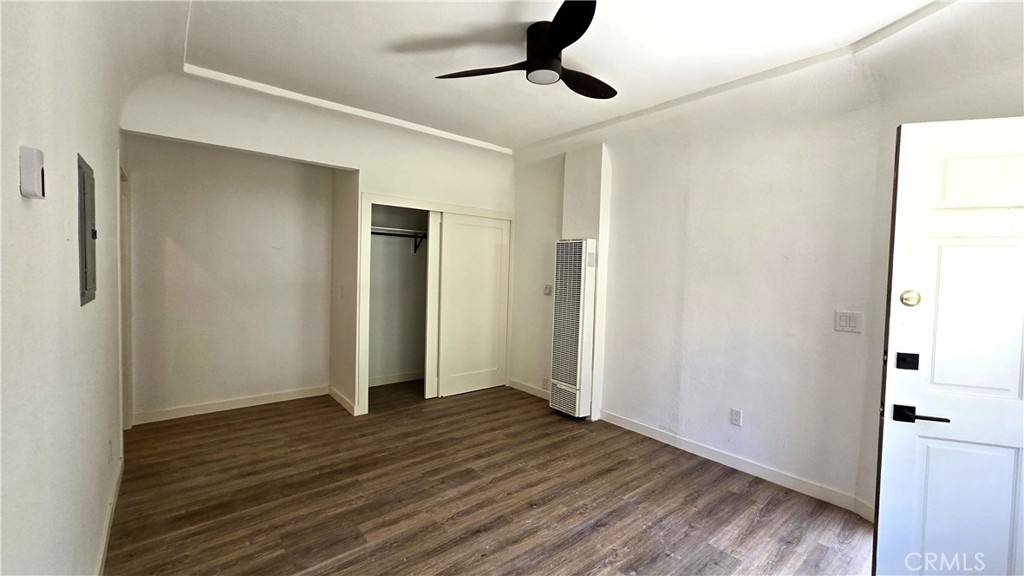 Apartment for rent at 973 N Pk Circle #973-5, Long Beach, CA 90813