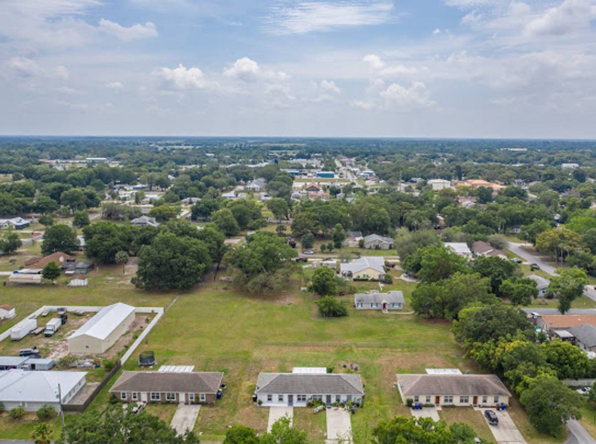 House for rent at 9 E 5th St, Saint Cloud, FL 34769