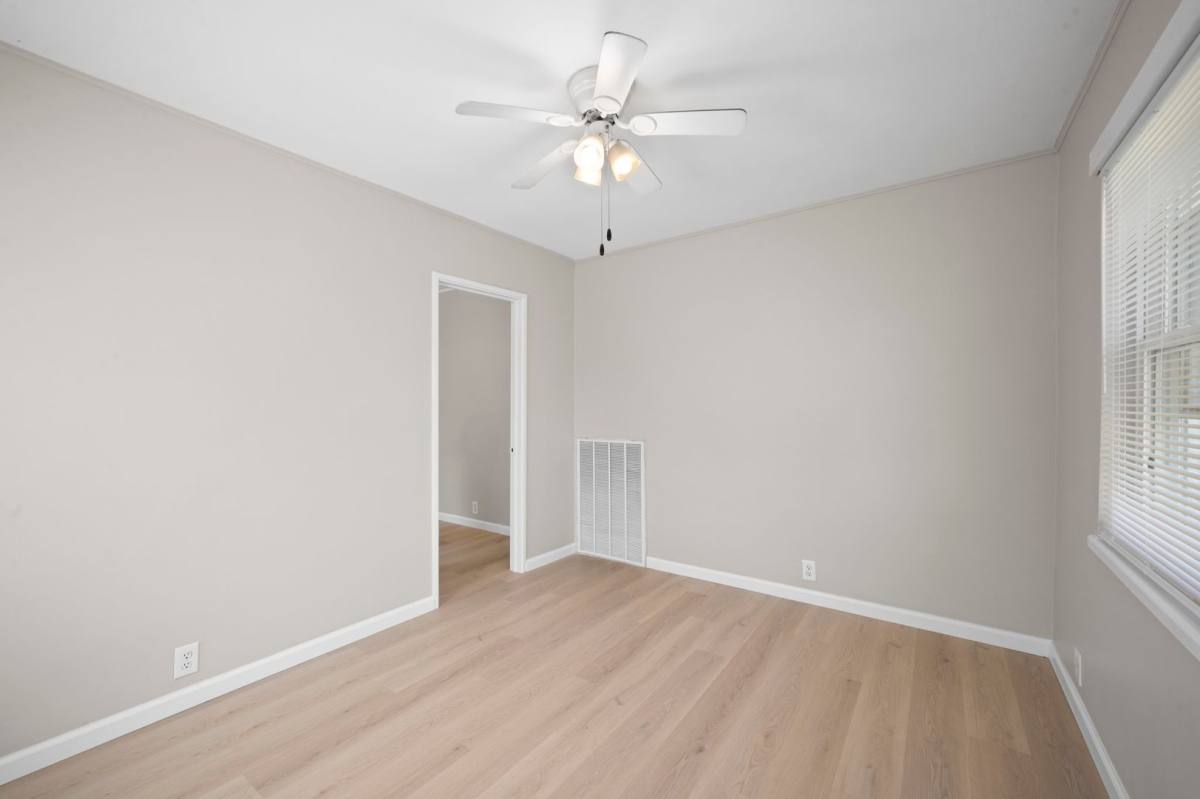 Apartment for rent at 521 Hawkins Rd, Clarksville, TN 37040