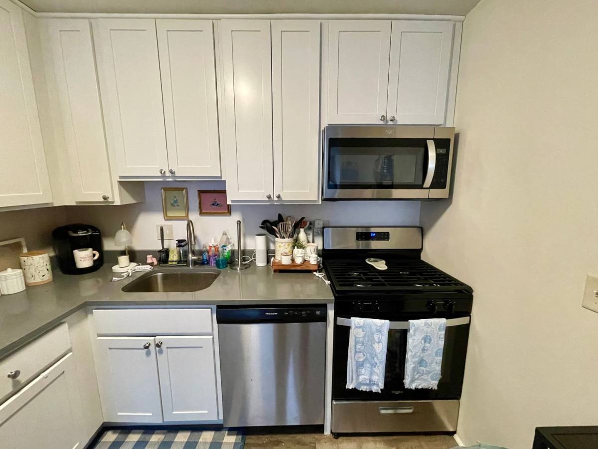 Apartment for rent at 2555 N Farwell Ave, Milwaukee, WI 53211