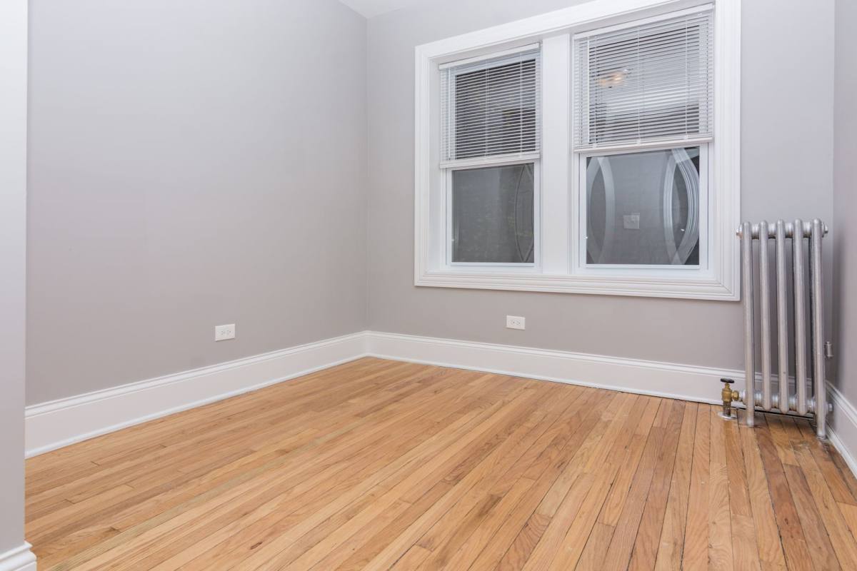 Apartment for rent at 8143 S Ellis Ave, Chicago, IL 60619