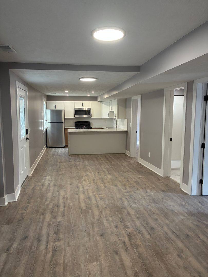 Apartment for rent at 352-354 Ermine Way, Pittsburgh, PA 15213