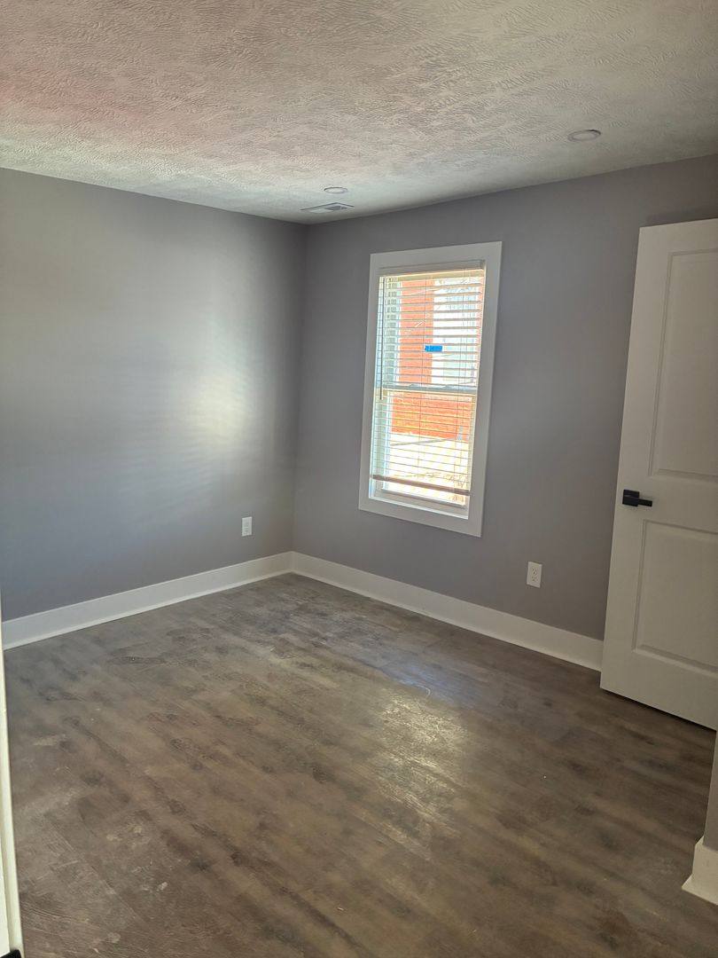 Apartment for rent at 352-354 Ermine Way, Pittsburgh, PA 15213
