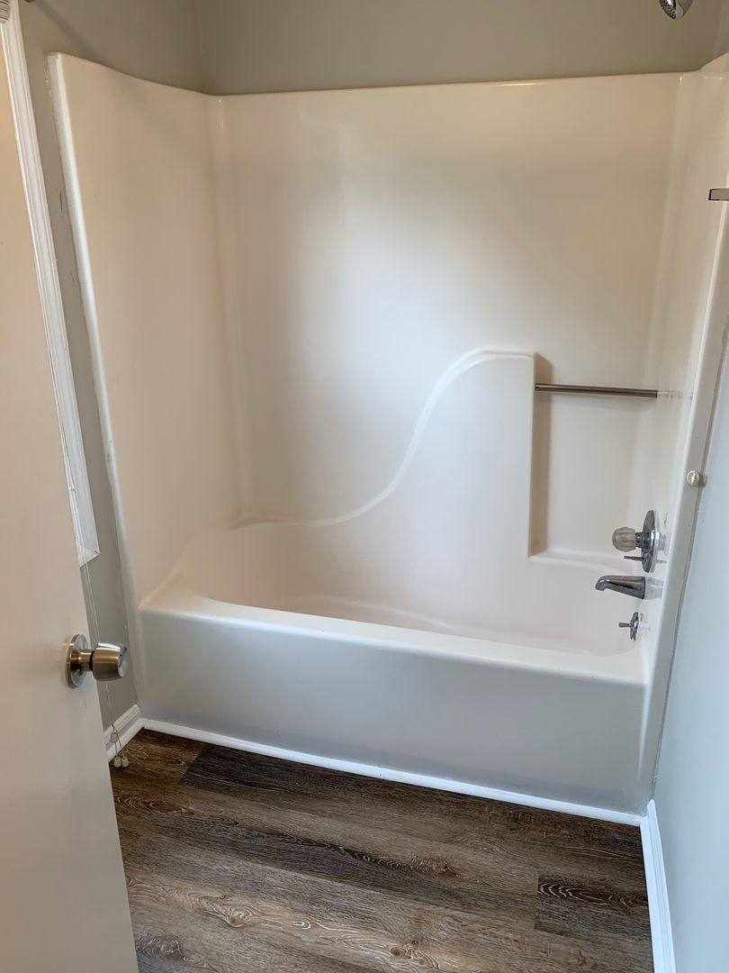 Apartment for rent at 109 Mark Twain Circle, Athens, GA 30605