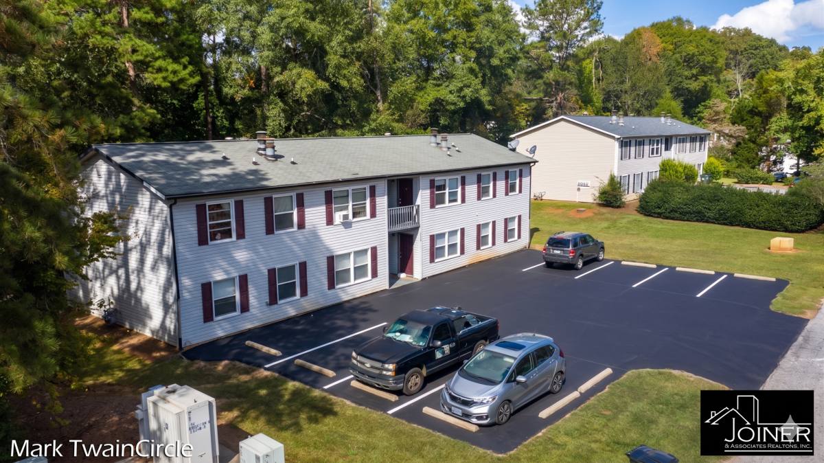 Apartment for rent at 109 Mark Twain Circle, Athens, GA 30605