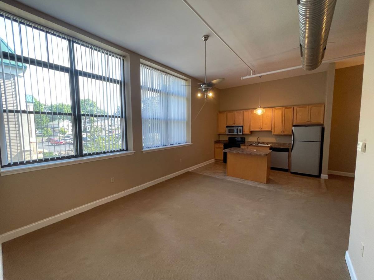 Apartment for rent at 11 Fremont St, Gloversville, NY 12078