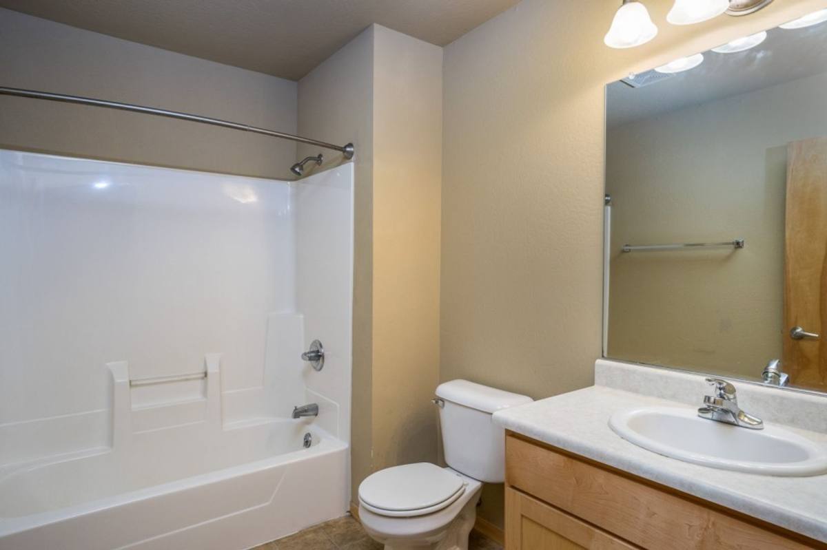 Townhouse for rent at 75 - 95 Dawes St, Oshkosh, WI 54901
