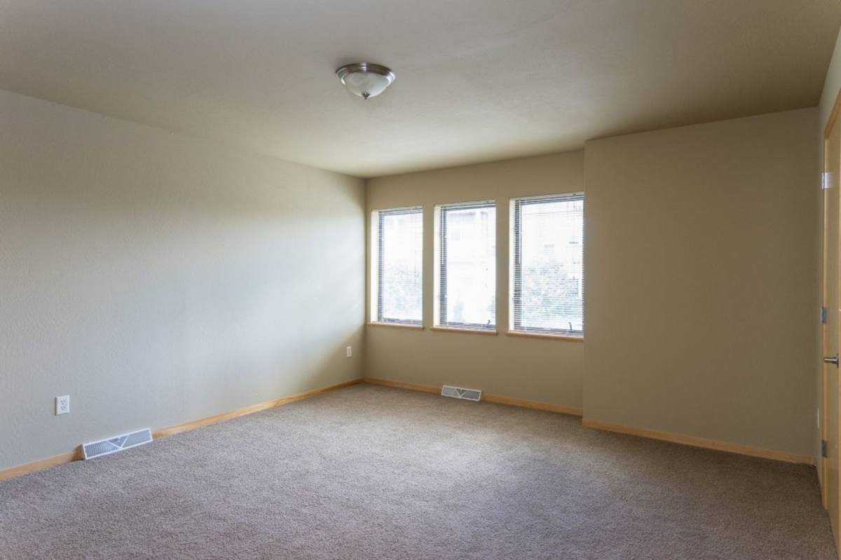 Townhouse for rent at 75 - 95 Dawes St, Oshkosh, WI 54901