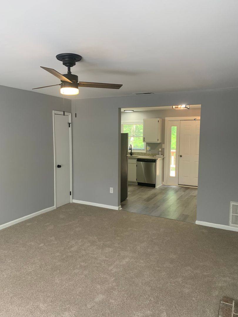 Apartment for rent at 216 Mark Twain Circle, Athens, GA 30605