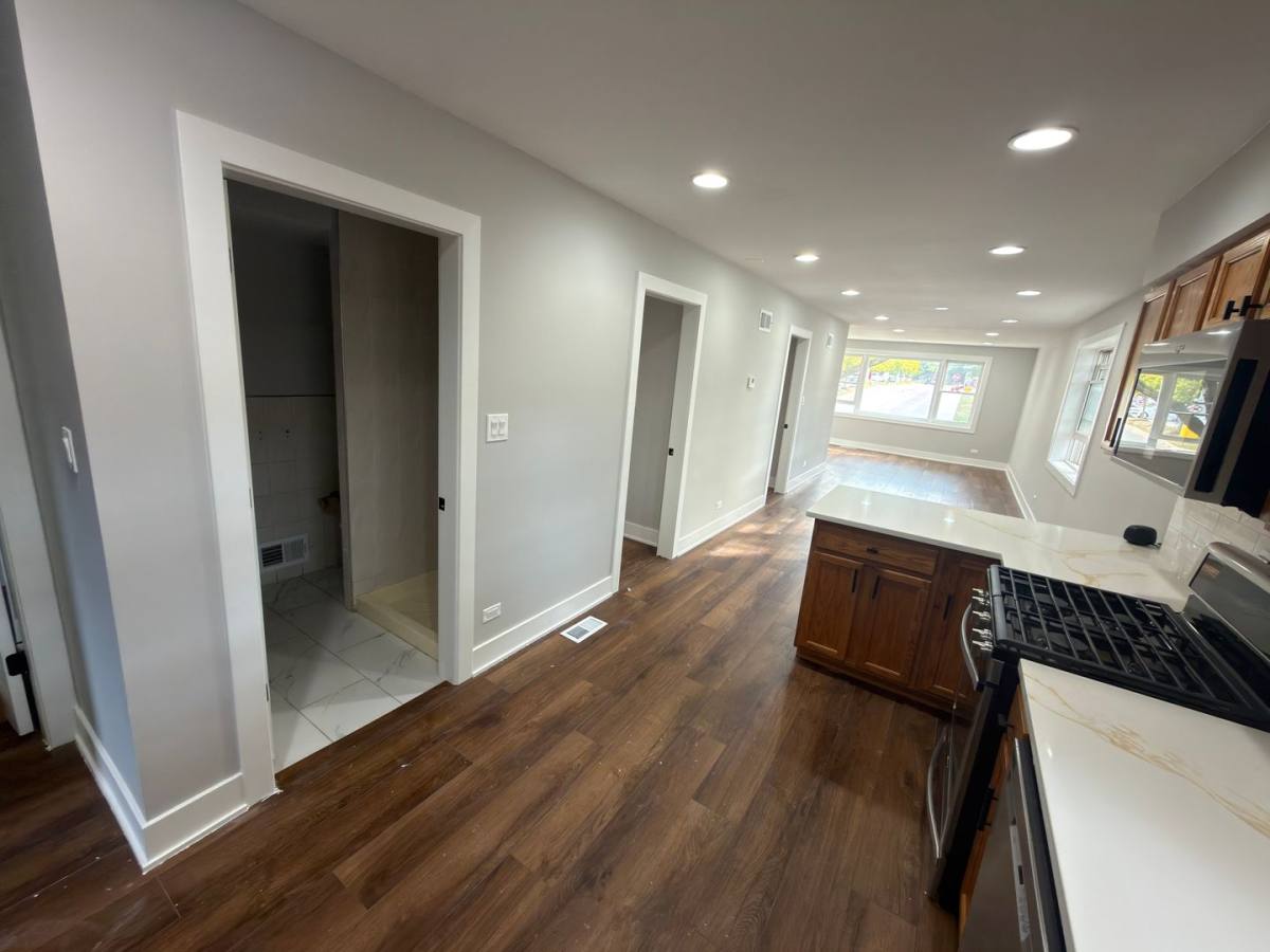 Apartment for rent at 6524 W Diversey Ave, Elmwood Park, IL 60707