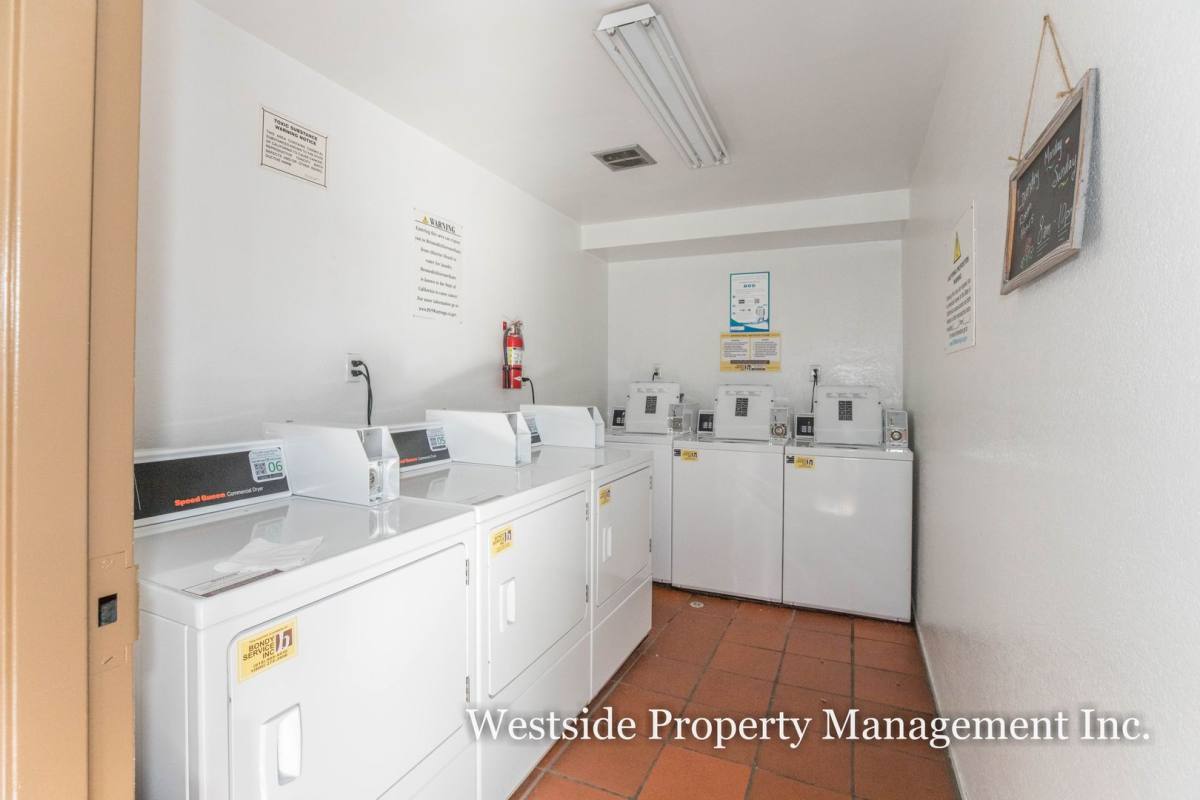 Apartment for rent at 5751 Camellia Ave #219, North Hollywood, CA 91601